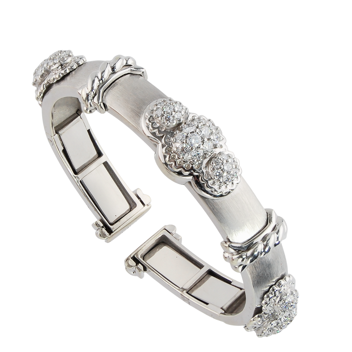 17164 Callista Diamond Clip Bangle Designed & Handmade by Kaufmann de Suisse in 18kt White Gold and Platinum featuring 72 Round Brilliant cut FVVS Quality Diamonds weighing a totalof 2.46cts.