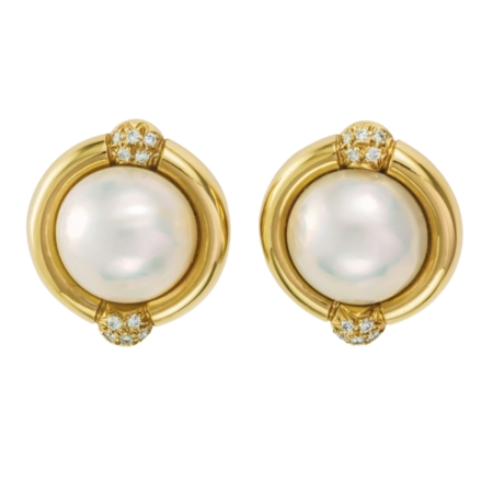 15065 Classic Mabe Pearl Earrclips Designed & Handmade by Kaufmann de Suisse in 18kt Yellow Gold featuring 2 Mabe Pearls measuring 13.5mm each and 24 Round Brillaint cut FVVS Quality Diamonds weig