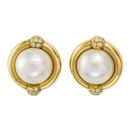 15065 Classic Mabe Pearl Earrclips Designed & Handmade by Kaufmann de Suisse in 18kt Yellow Gold featuring 2 Mabe Pearls measuring 13.5mm each and 24 Round Brillaint cut FVVS Quality Diamonds weig