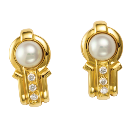 15131 Pearl & Diamond Earrings Designed & Handmade by Kaufmann de Suisse in 18kt Yellow Gold featuring 2 Cultured Pearls measuring 7.5mm and 6 FVVS Quality Round Brilliant Cut Diamonds weighing a