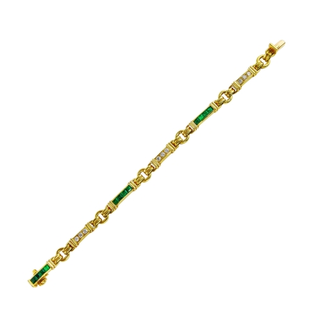 16842 Classic Emerald & Diamond Link Bracelet Designed & Handmade by Kaufmann de Suisse in 18kt Yellow Gold featuring 12 Square cut Emeralds weighing a total of 1.97cts and 9 Round Brilliant Cut F