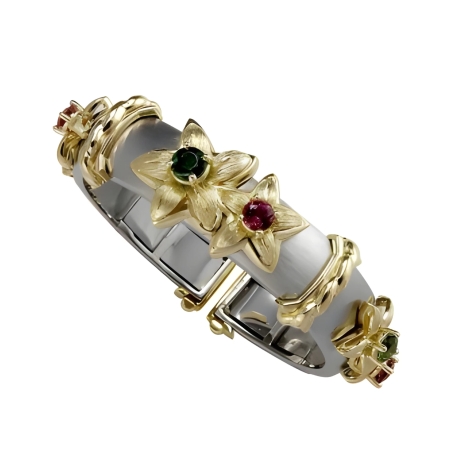 19389 Jasmin de Nuit Callista Clip Bangle Designed & Handmade by Kaufmann de Suisse in 18kt Yellow Gold & Stainless Steel featuring 3 Round Pink Tourmalines weighing a total of 1.50cts and 3 Round