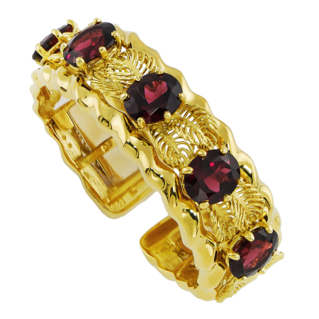 21853 Rhodolite Garnet Leaf Bracelet Designed & Handmade by Kaufmann de Suisse in 18kt Yellow Gold featuring 5 Oval Cut Rhodolite Garnets weighing a total of 29.67cts