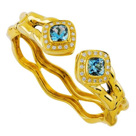 Flowing Lines Blue Topaz Bracelet in Yellow Gold