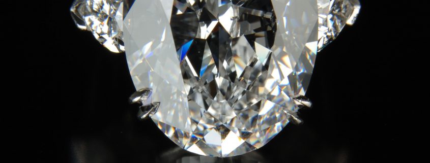 Gorgeous Diamond Oval Ring