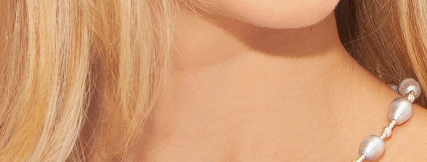 The Sea Grape White & Gray Freshwater