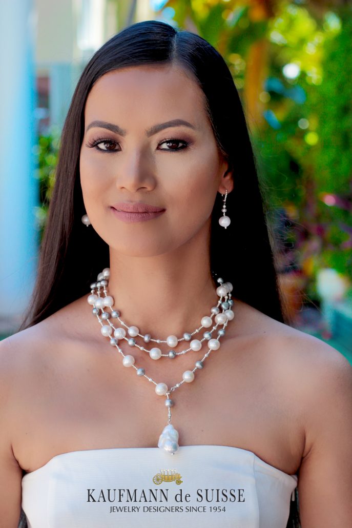 The Palm Beach Lariat in Gray and White Freshwater Pearls
