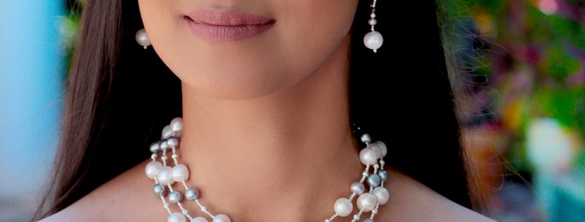 The Palm Beach Lariat in Gray and White Freshwater Pearls