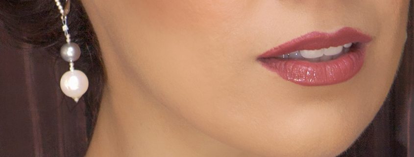 Gray and White Freshwater Pearl Necklace