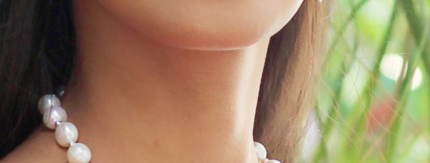 Classic and Stylish White Freshwater Pearl Necklace