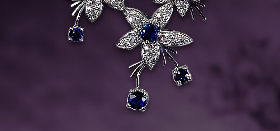 Jasmine de Nuit Triple Flower Sapphire Pendant