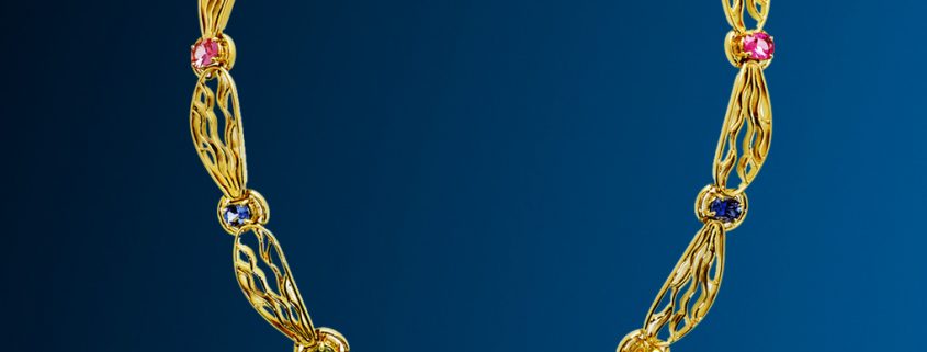 Open Flowing Lines Wing Necklace