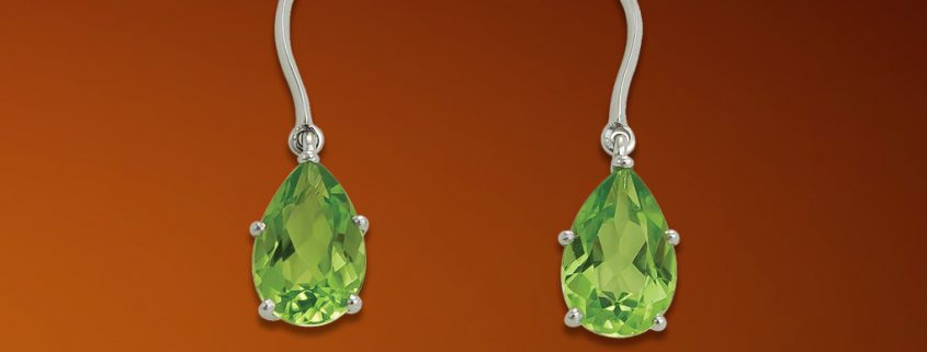 18K White Gold Peridot