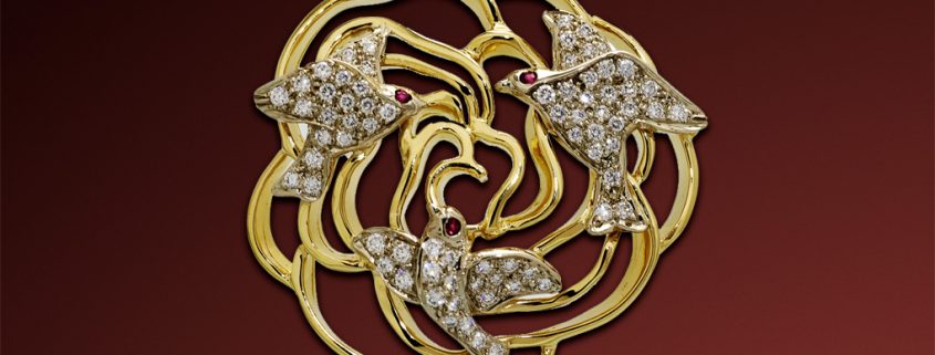 The Dove Diamond Pendant