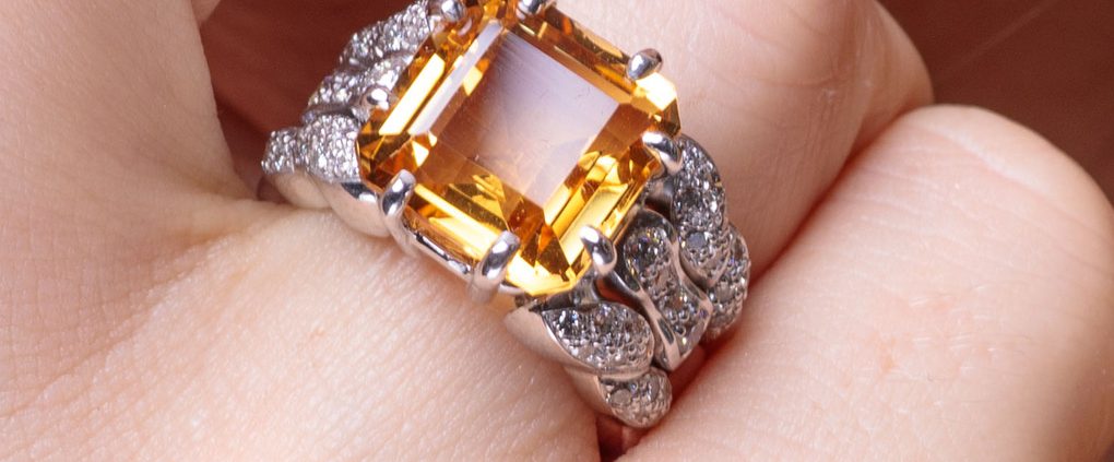 Flowing Lines Citrine Ring