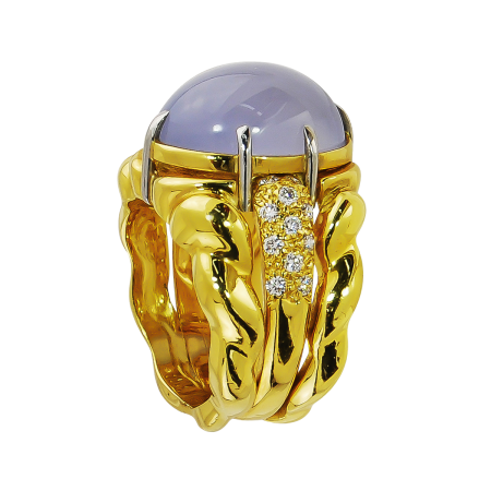 22681 Soleil Lavender Jade and Diamond Ring Designed & Handmade by Kaufmann de Suisse in 18kt Yellow Gold featuring 1 Oval Cabochon Lavendar Jade weighing 10.66cts mounted with 96 Round Brilliant