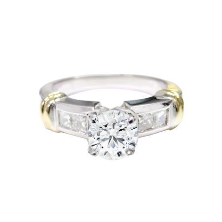 23598 Diamond ring designed and handmade in 18kt white and yellow gold featuring one round brilliant cut 0.48cts GSI1 quality diamond mounted with 4 princess cut