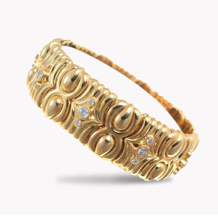 23733 Flowing Lines Diamond Wave Bracelet Designed & Handmade by Kaufmann de Suisse in 18kt Yellow Gold featuring 41 Round Brilliant Cut HSI Quality Diamond weighing a total of 0.62cts