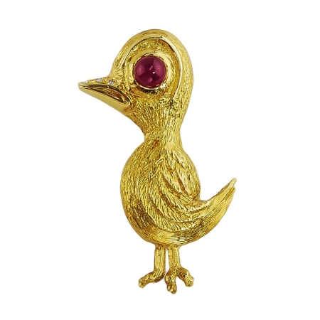 40419 Bird Pendant Designed & Handmade by Kaufmann de Suisse in 18kt Yellow Gold featuring one Cabochon cut Ruby weighing a total of 0.38cts and 3 Round Brilliant Cut FVVS Quality Diamonds weighin