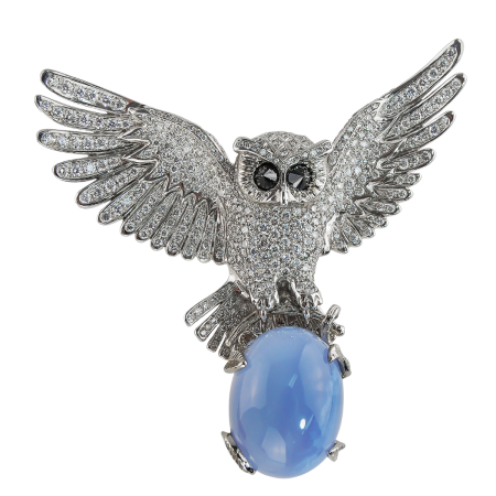 40987 Diamond Owl Pendant (or Brooch) Designed & Handmade by Kaufmann de Suisse in 18kt White Gold featuring 410 Round Brilliant Cut FVVS Quality Diamonds weighing a total of 4.79cts and 2 Black R